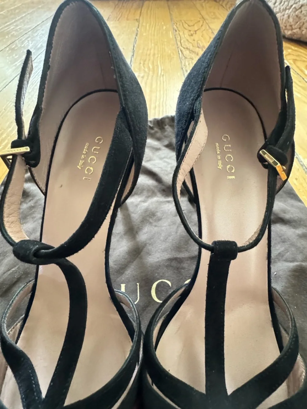 Gucci Burgundy and Black Suede Pointed T-Strap Pumps - Picture 9 of 12